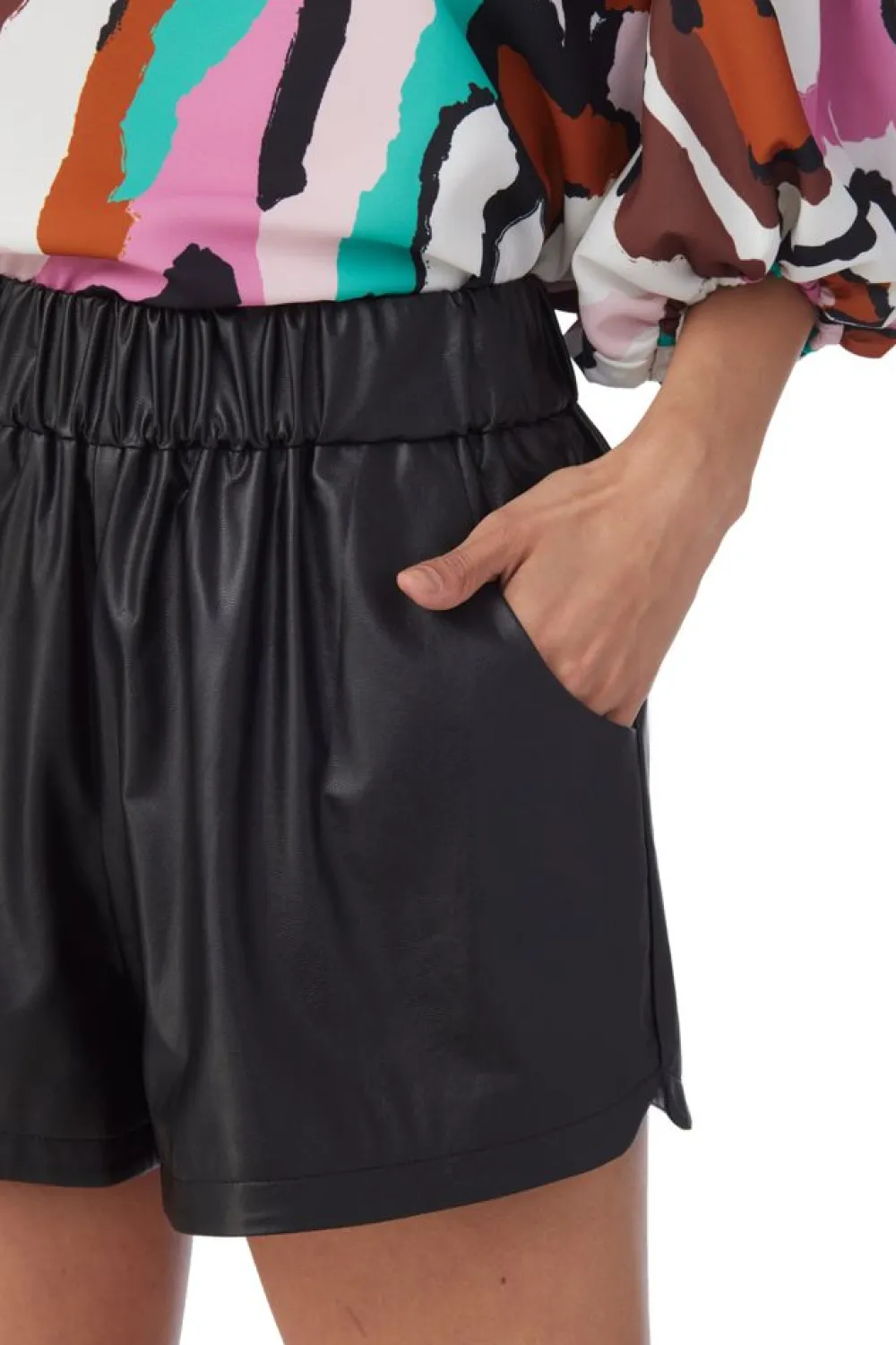 Discount Cailan Short Black Leather Shorts