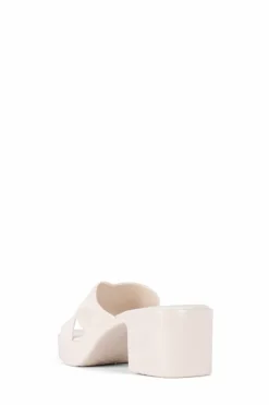 Discount Bubblegum Cream Shiny Sandal
