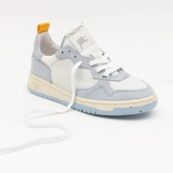 Clearance Phoenix - Blue Vapor Sneaker