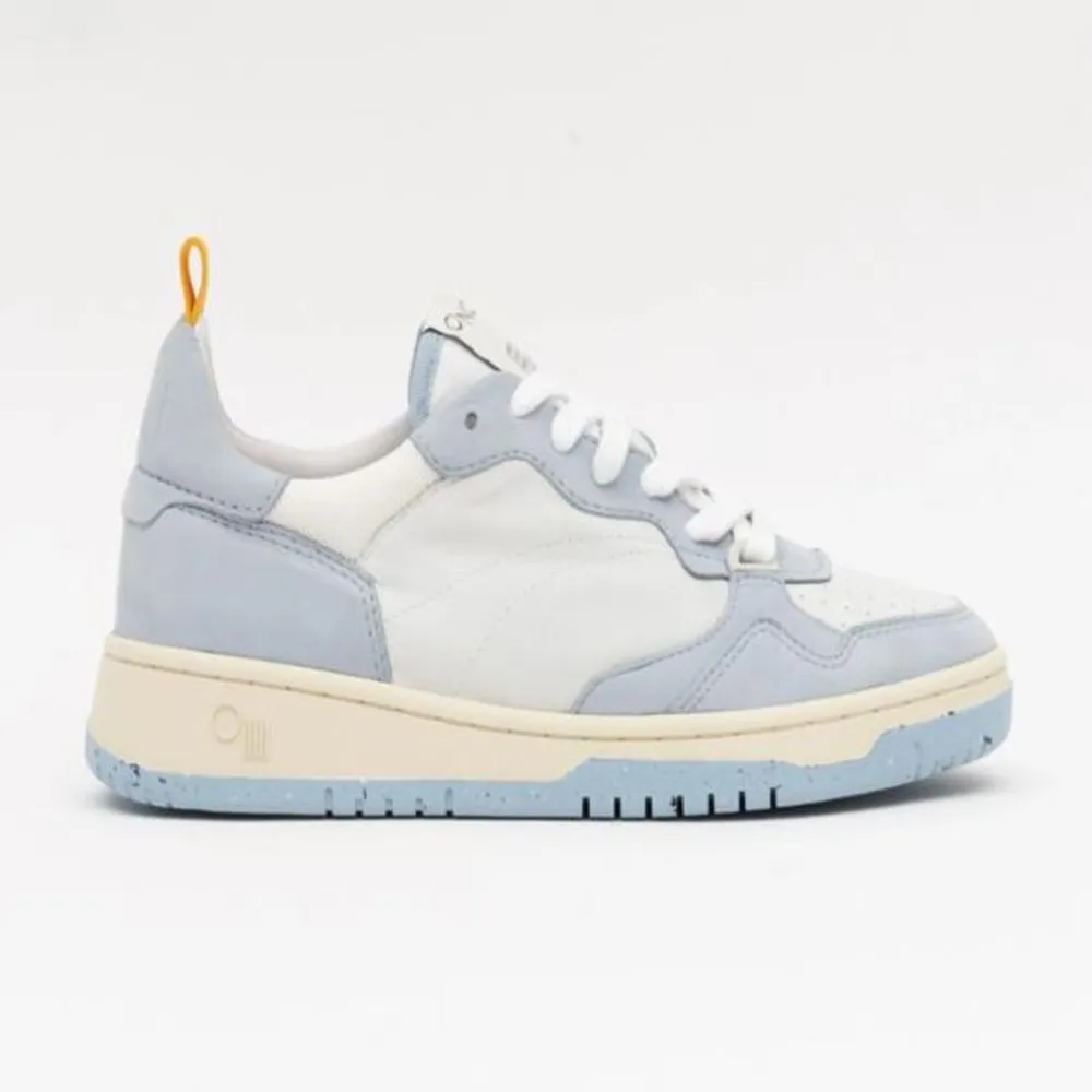 Clearance Phoenix - Blue Vapor Sneaker