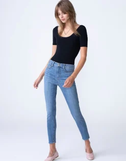 Store Olivia In Vivid Jeans